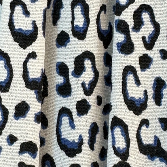 Black and White Puff Sleeve V-Neck Sundress - Picture 5 of 5